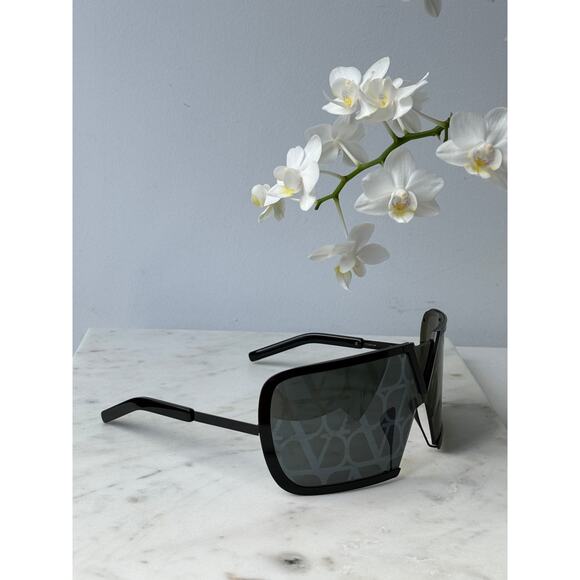 NEW Valentino Romask Black Logo Mirror Mask Sunglasses $920 - Picture 3 of 7